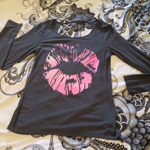Kiss Long Sleeve Top